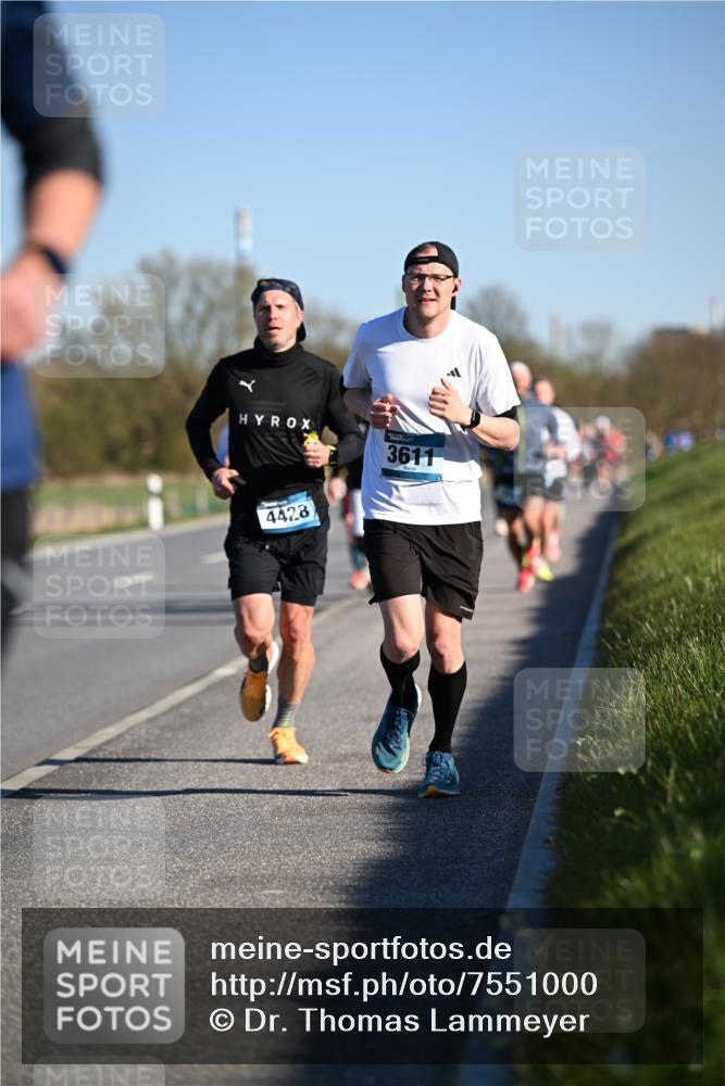 06.04.2025 - 44. Internationalen Wilhelmsburger Insellauf Dr. Thomas Lammeyer http://msf.ph/oto/7551000 06.04.2025 09:23:33 Laufen 4428, 3611 meine-sportfotos.de