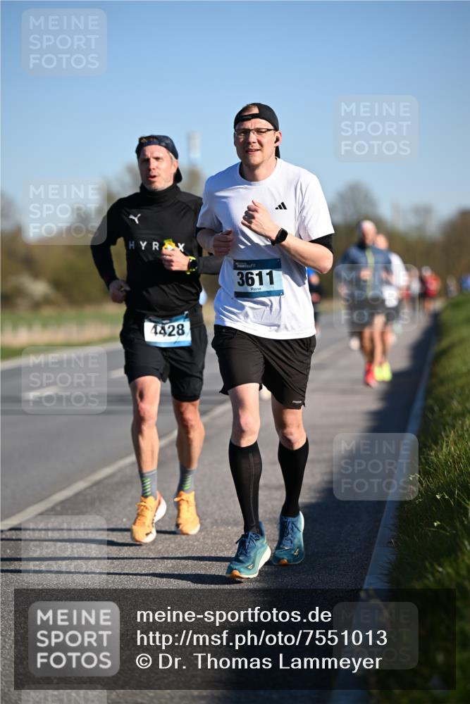 06.04.2025 - 44. Internationalen Wilhelmsburger Insellauf Dr. Thomas Lammeyer http://msf.ph/oto/7551013 06.04.2025 09:23:34 Laufen 3611, 4428 meine-sportfotos.de