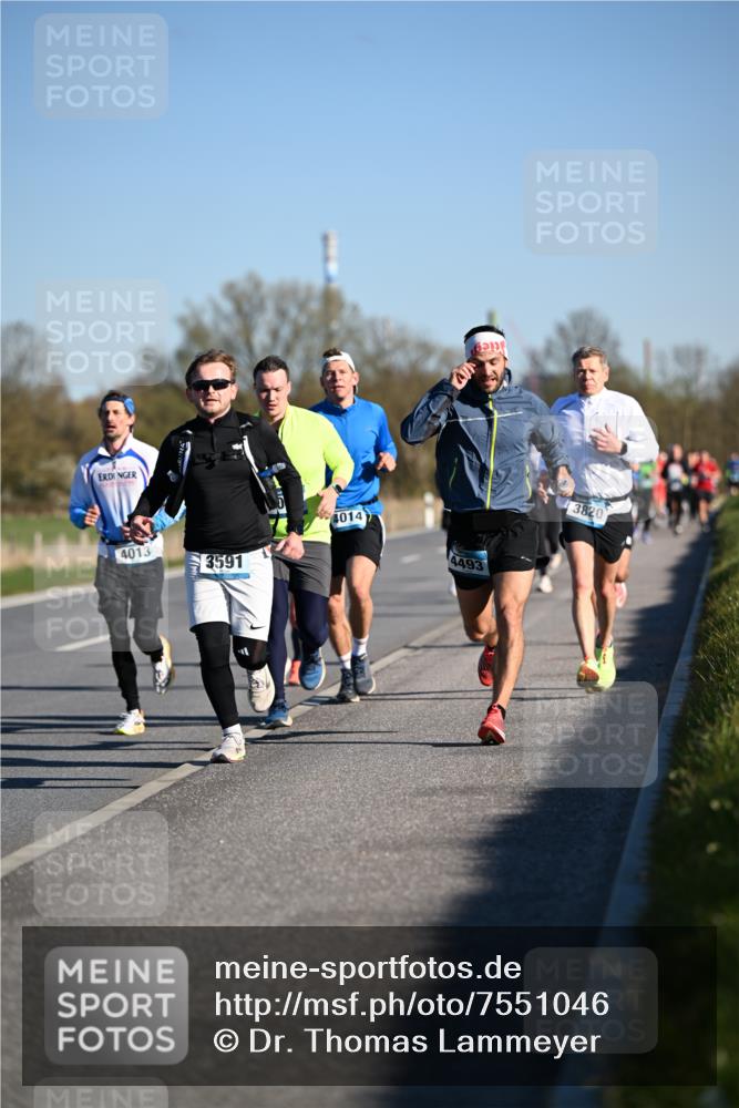 06.04.2025 - 44. Internationalen Wilhelmsburger Insellauf Dr. Thomas Lammeyer http://msf.ph/oto/7551046 06.04.2025 09:23:37 Laufen 4013, 3591, 4014, 4493, 3820 meine-sportfotos.de
