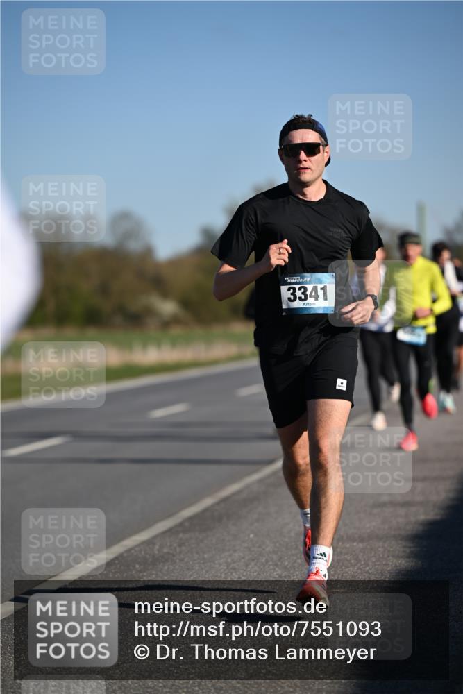 06.04.2025 - 44. Internationalen Wilhelmsburger Insellauf Dr. Thomas Lammeyer http://msf.ph/oto/7551093 06.04.2025 09:23:42 Laufen 3341 meine-sportfotos.de