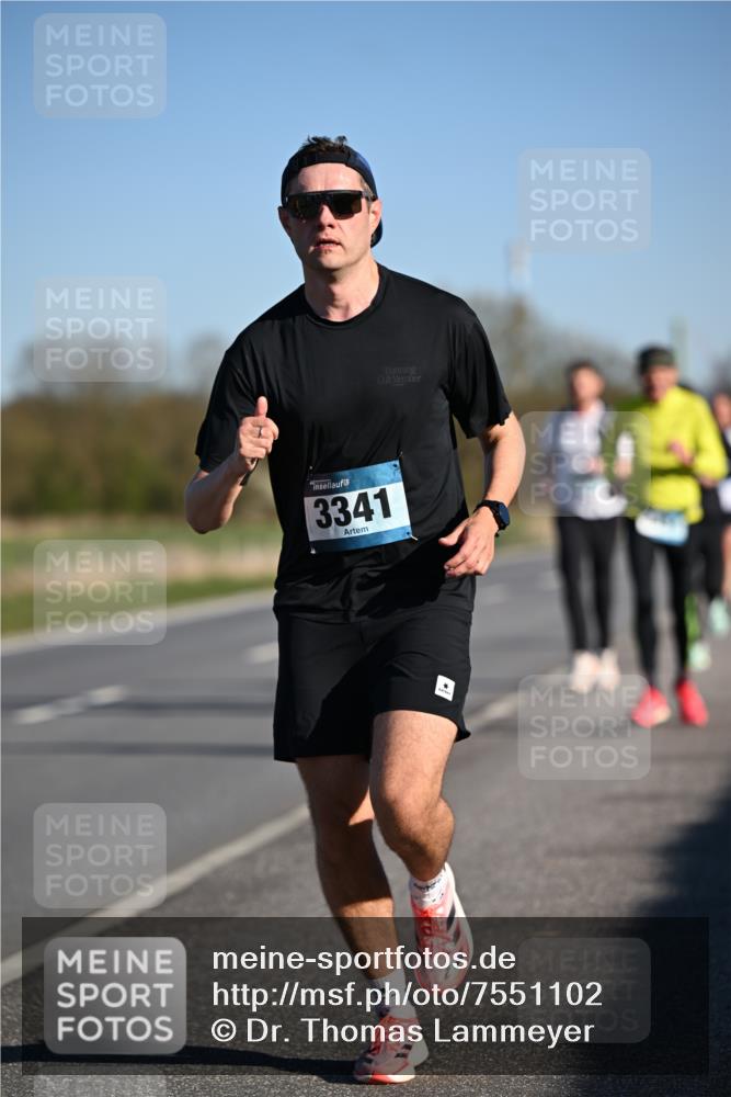 06.04.2025 - 44. Internationalen Wilhelmsburger Insellauf Dr. Thomas Lammeyer http://msf.ph/oto/7551102 06.04.2025 09:23:42 Laufen 3341 meine-sportfotos.de