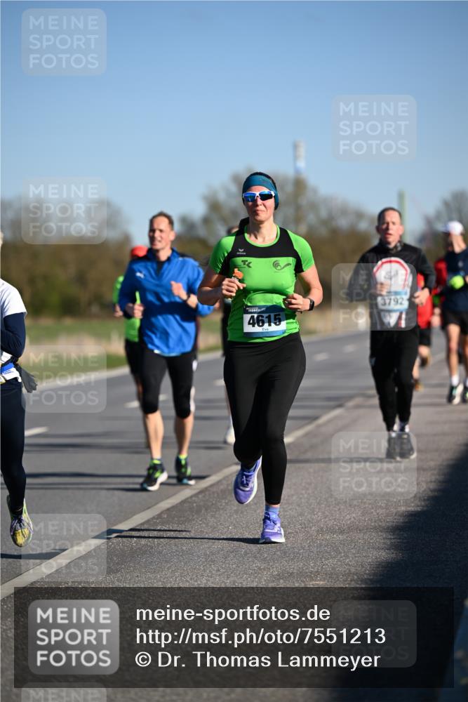06.04.2025 - 44. Internationalen Wilhelmsburger Insellauf Dr. Thomas Lammeyer http://msf.ph/oto/7551213 06.04.2025 09:23:53 Laufen 4615, 3792 meine-sportfotos.de