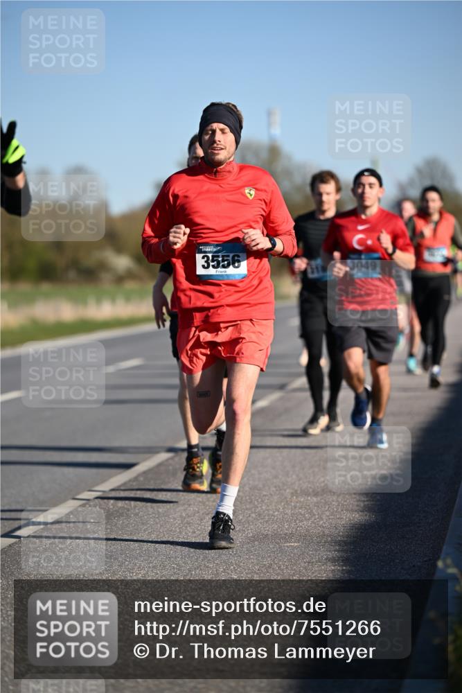 06.04.2025 - 44. Internationalen Wilhelmsburger Insellauf Dr. Thomas Lammeyer http://msf.ph/oto/7551266 06.04.2025 09:23:58 Laufen 3556, 13049 meine-sportfotos.de