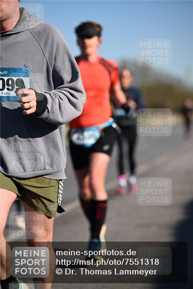 06.04.2025 - 44. Internationalen Wilhelmsburger Insellauf Dr. Thomas Lammeyer http://msf.ph/oto/7551318 06.04.2025 09:24:04 Laufen 660 meine-sportfotos.de