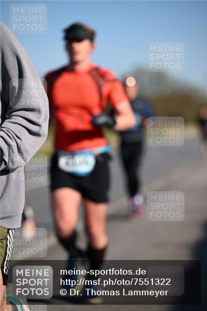 06.04.2025 - 44. Internationalen Wilhelmsburger Insellauf Dr. Thomas Lammeyer http://msf.ph/oto/7551322 06.04.2025 09:24:04 Laufen  meine-sportfotos.de