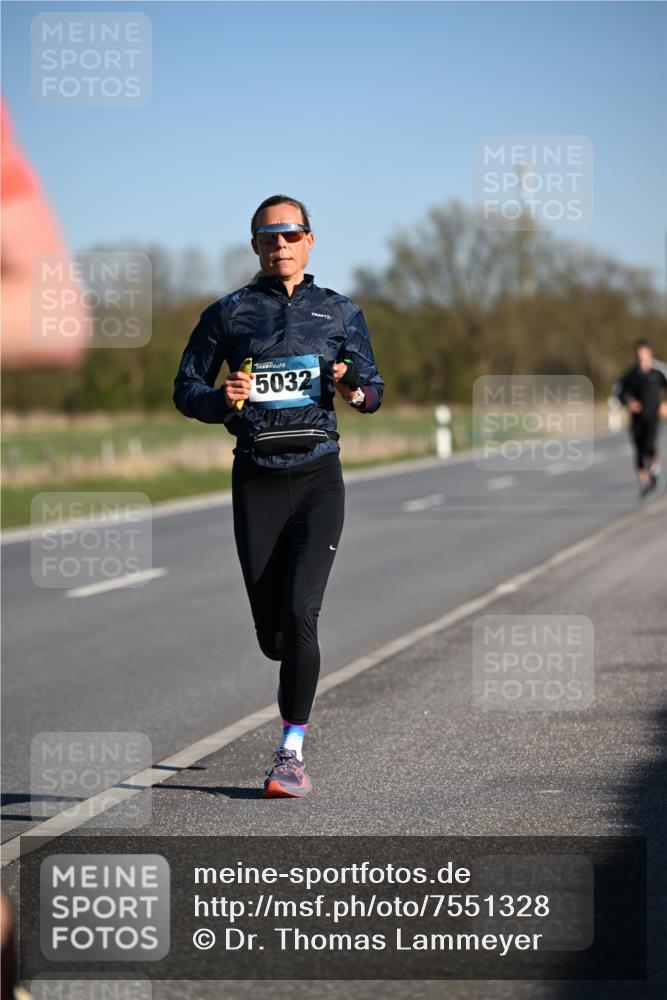 06.04.2025 - 44. Internationalen Wilhelmsburger Insellauf Dr. Thomas Lammeyer http://msf.ph/oto/7551328 06.04.2025 09:24:05 Laufen 5032 meine-sportfotos.de