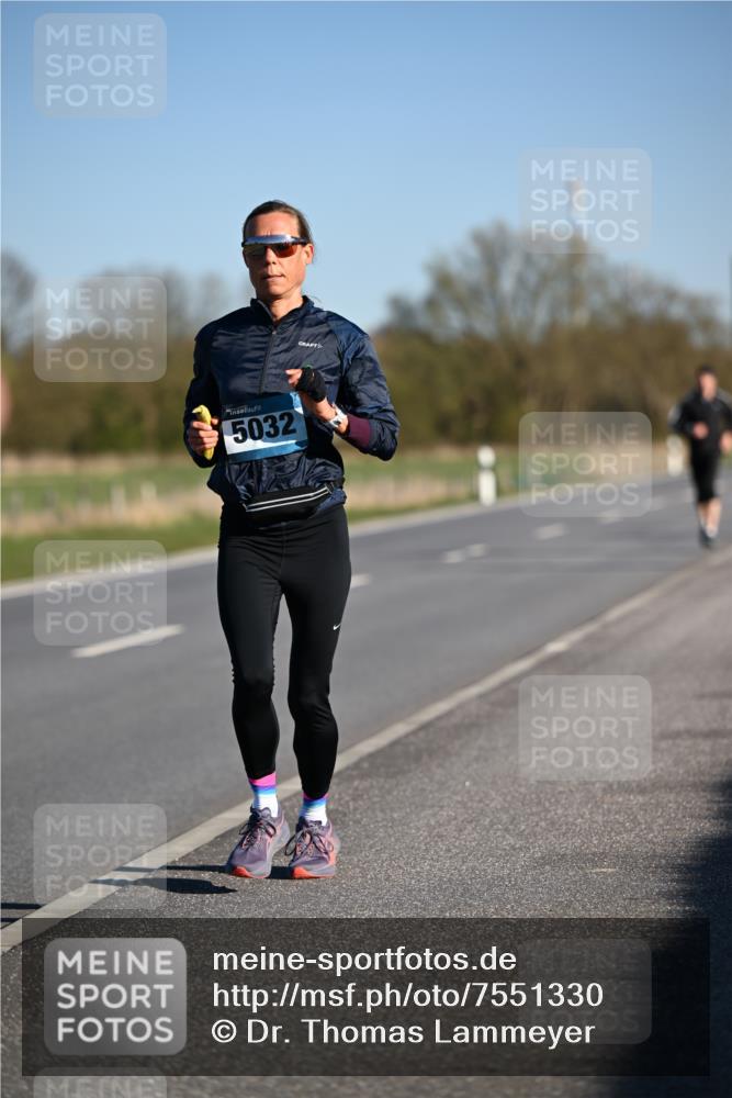 06.04.2025 - 44. Internationalen Wilhelmsburger Insellauf Dr. Thomas Lammeyer http://msf.ph/oto/7551330 06.04.2025 09:24:05 Laufen 5032 meine-sportfotos.de