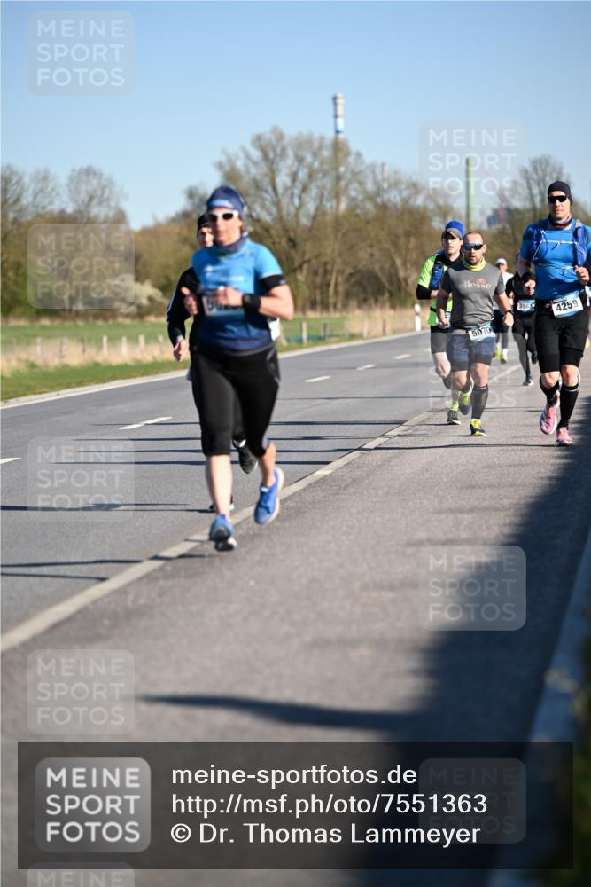 06.04.2025 - 44. Internationalen Wilhelmsburger Insellauf Dr. Thomas Lammeyer http://msf.ph/oto/7551363 06.04.2025 09:24:12 Laufen 5070, 156, 4259 meine-sportfotos.de