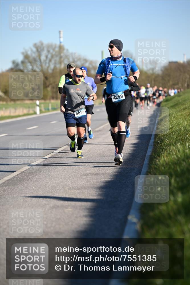 06.04.2025 - 44. Internationalen Wilhelmsburger Insellauf Dr. Thomas Lammeyer http://msf.ph/oto/7551385 06.04.2025 09:24:14 Laufen 5070, 4259 meine-sportfotos.de