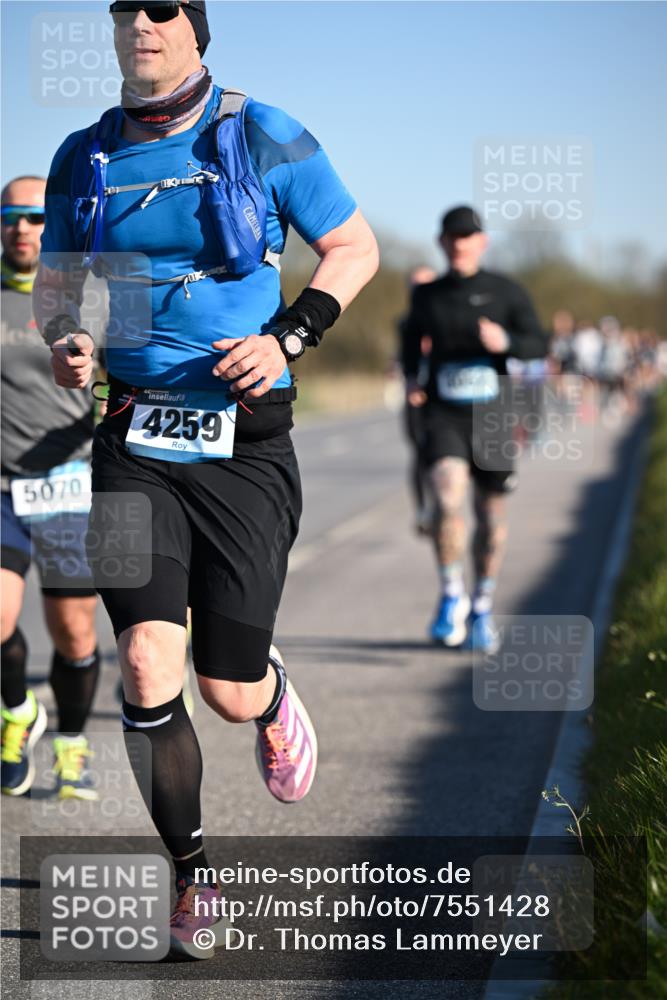 06.04.2025 - 44. Internationalen Wilhelmsburger Insellauf Dr. Thomas Lammeyer http://msf.ph/oto/7551428 06.04.2025 09:24:17 Laufen 5070, 4259 meine-sportfotos.de