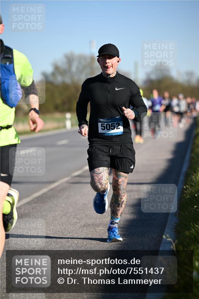 06.04.2025 - 44. Internationalen Wilhelmsburger Insellauf Dr. Thomas Lammeyer http://msf.ph/oto/7551437 06.04.2025 09:24:18 Laufen 5052 meine-sportfotos.de