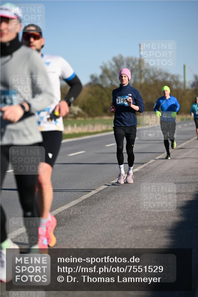 06.04.2025 - 44. Internationalen Wilhelmsburger Insellauf Dr. Thomas Lammeyer http://msf.ph/oto/7551529 06.04.2025 09:24:34 Laufen 3195, 4360 meine-sportfotos.de