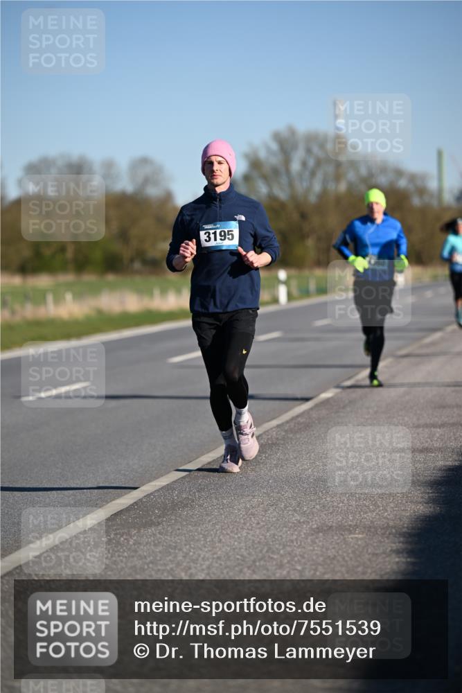 06.04.2025 - 44. Internationalen Wilhelmsburger Insellauf Dr. Thomas Lammeyer http://msf.ph/oto/7551539 06.04.2025 09:24:35 Laufen 3195 meine-sportfotos.de