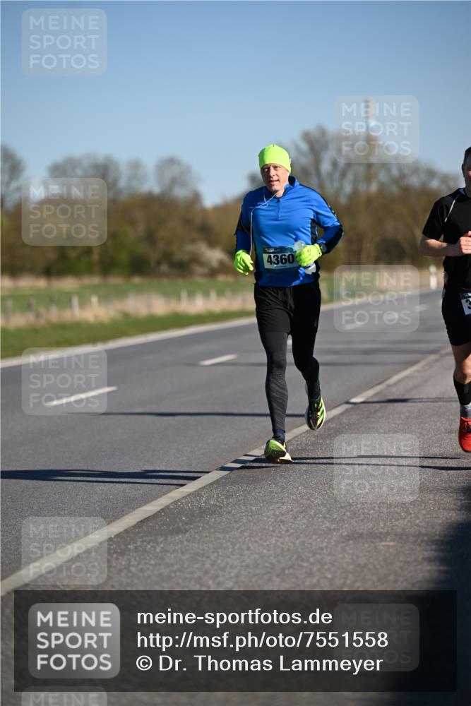 06.04.2025 - 44. Internationalen Wilhelmsburger Insellauf Dr. Thomas Lammeyer http://msf.ph/oto/7551558 06.04.2025 09:24:37 Laufen 4360 meine-sportfotos.de