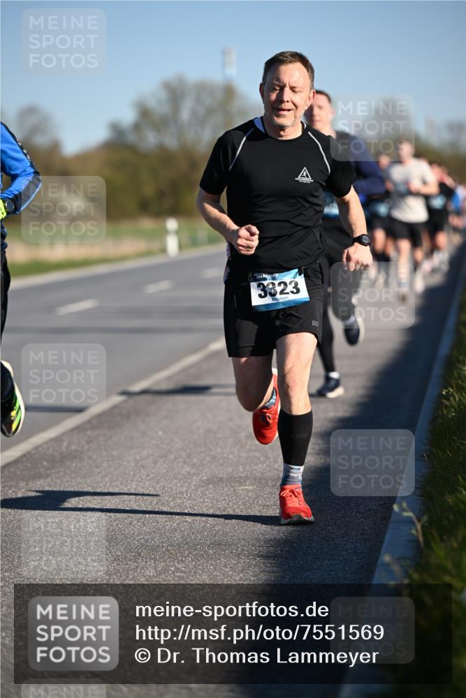 06.04.2025 - 44. Internationalen Wilhelmsburger Insellauf Dr. Thomas Lammeyer http://msf.ph/oto/7551569 06.04.2025 09:24:39 Laufen 3323 meine-sportfotos.de