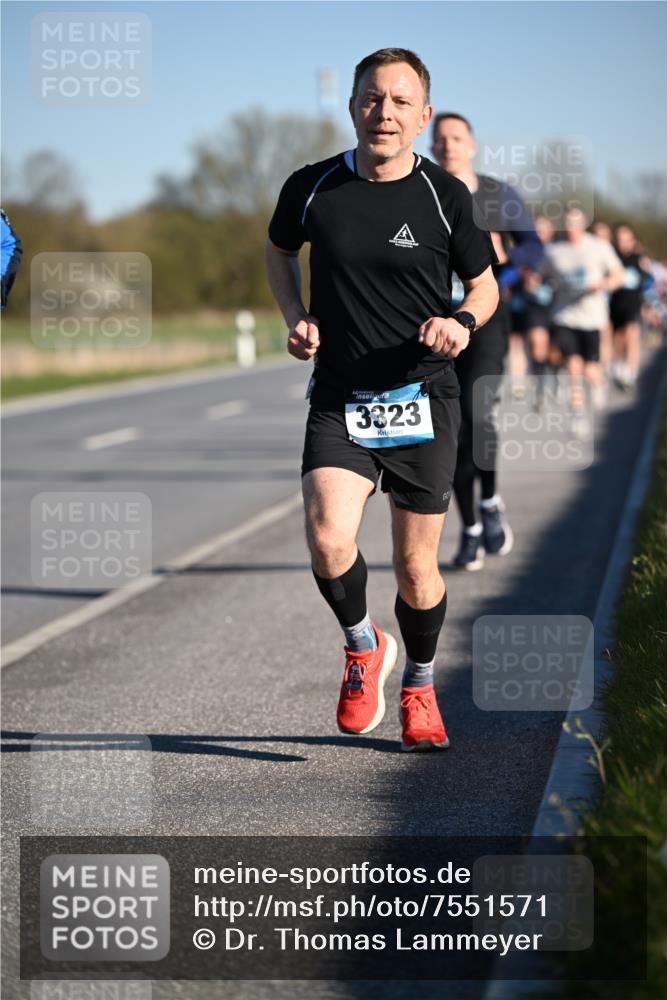 06.04.2025 - 44. Internationalen Wilhelmsburger Insellauf Dr. Thomas Lammeyer http://msf.ph/oto/7551571 06.04.2025 09:24:39 Laufen 3823 meine-sportfotos.de
