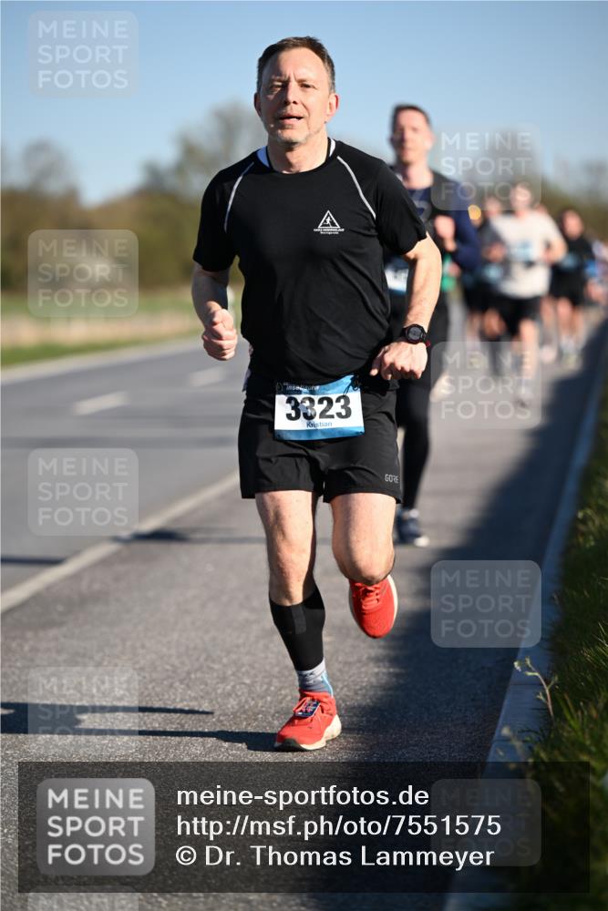 06.04.2025 - 44. Internationalen Wilhelmsburger Insellauf Dr. Thomas Lammeyer http://msf.ph/oto/7551575 06.04.2025 09:24:39 Laufen 3323 meine-sportfotos.de