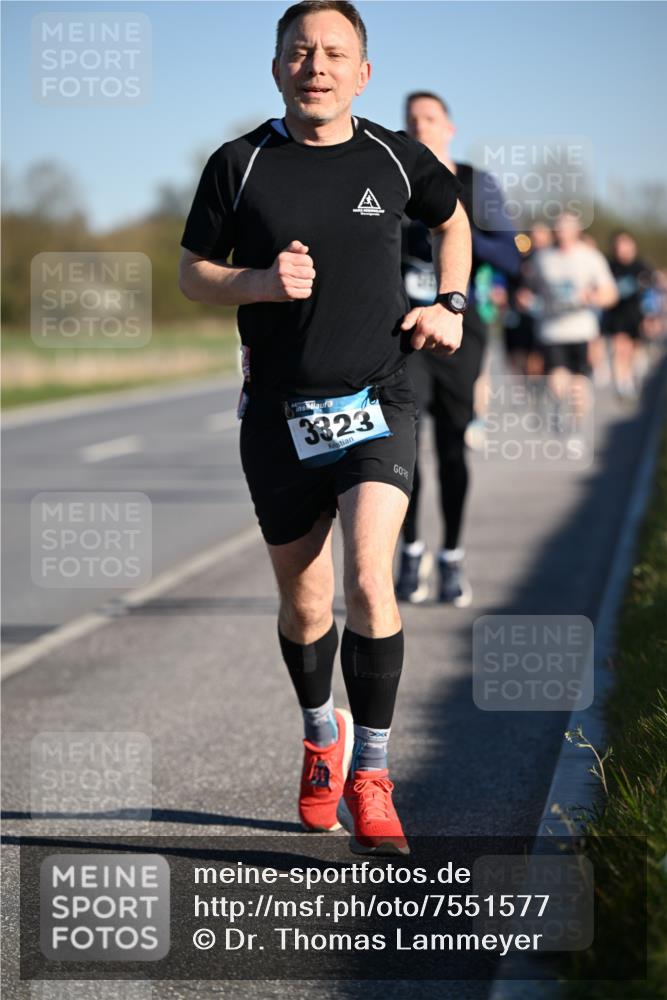 06.04.2025 - 44. Internationalen Wilhelmsburger Insellauf Dr. Thomas Lammeyer http://msf.ph/oto/7551577 06.04.2025 09:24:39 Laufen 3323 meine-sportfotos.de