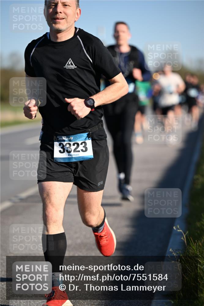06.04.2025 - 44. Internationalen Wilhelmsburger Insellauf Dr. Thomas Lammeyer http://msf.ph/oto/7551584 06.04.2025 09:24:40 Laufen 3323 meine-sportfotos.de