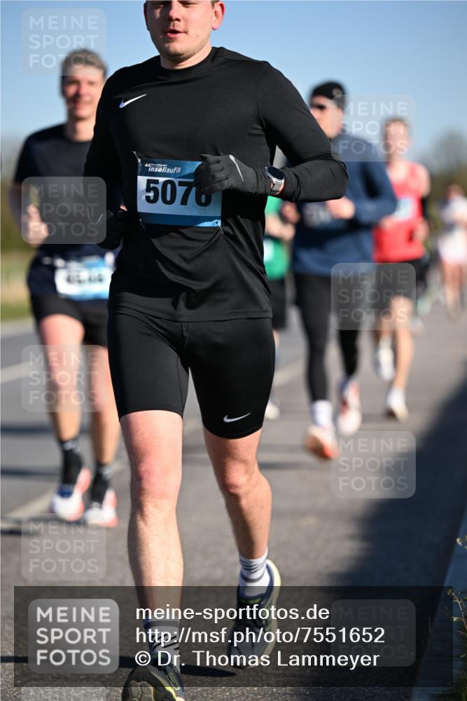 06.04.2025 - 44. Internationalen Wilhelmsburger Insellauf Dr. Thomas Lammeyer http://msf.ph/oto/7551652 06.04.2025 09:24:48 Laufen 5076 meine-sportfotos.de