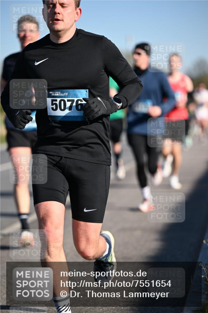 06.04.2025 - 44. Internationalen Wilhelmsburger Insellauf Dr. Thomas Lammeyer http://msf.ph/oto/7551654 06.04.2025 09:24:49 Laufen 44, 5076 meine-sportfotos.de