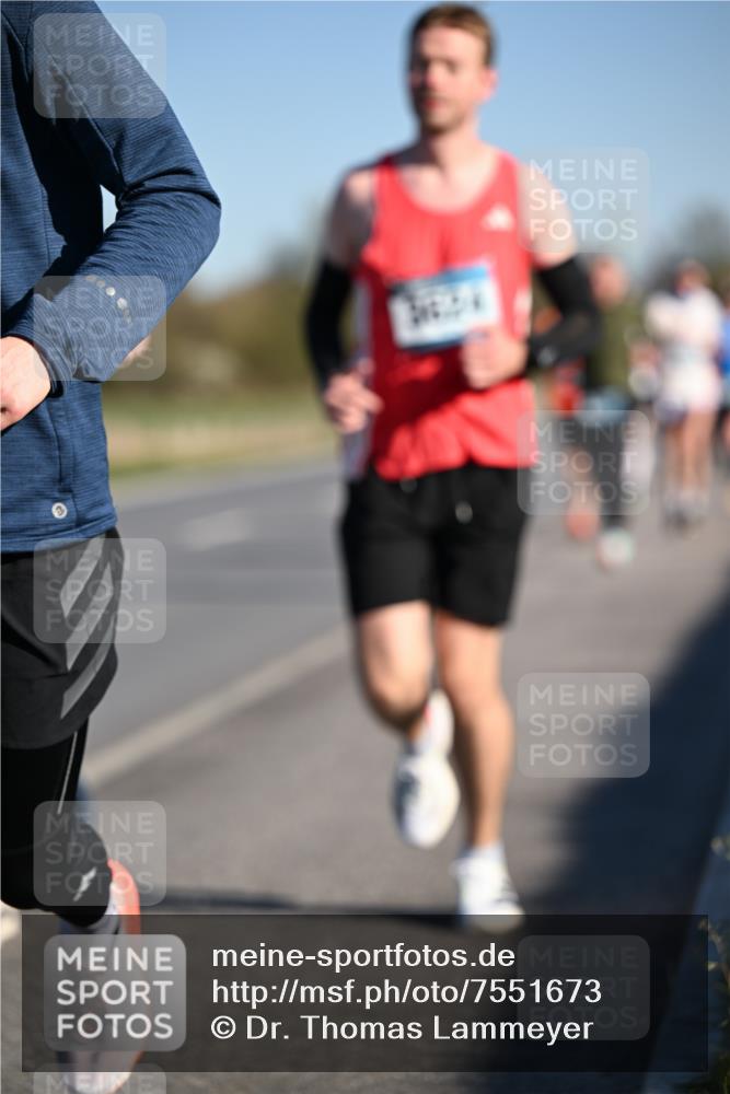 06.04.2025 - 44. Internationalen Wilhelmsburger Insellauf Dr. Thomas Lammeyer http://msf.ph/oto/7551673 06.04.2025 09:24:51 Laufen  meine-sportfotos.de