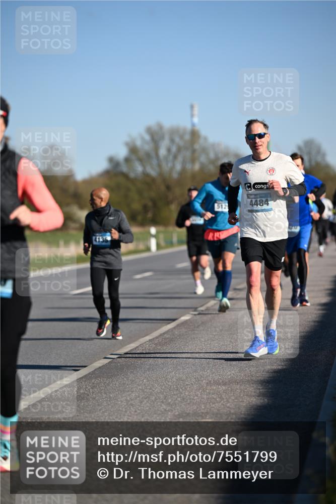 06.04.2025 - 44. Internationalen Wilhelmsburger Insellauf Dr. Thomas Lammeyer http://msf.ph/oto/7551799 06.04.2025 09:25:09 Laufen 4136, 512, 4484 meine-sportfotos.de