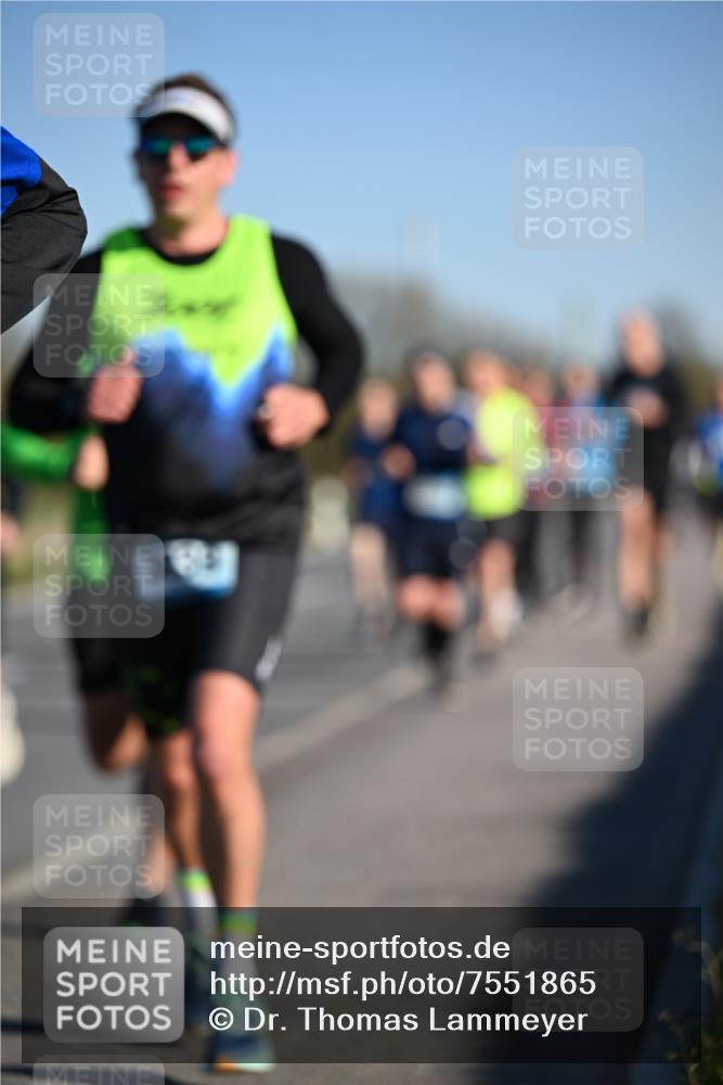 06.04.2025 - 44. Internationalen Wilhelmsburger Insellauf Dr. Thomas Lammeyer http://msf.ph/oto/7551865 06.04.2025 09:25:15 Laufen  meine-sportfotos.de
