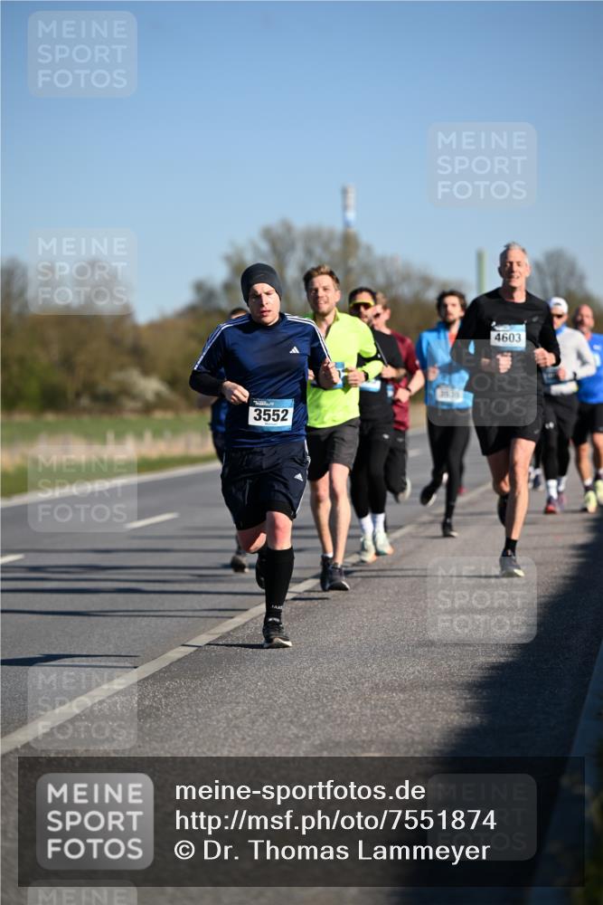 06.04.2025 - 44. Internationalen Wilhelmsburger Insellauf Dr. Thomas Lammeyer http://msf.ph/oto/7551874 06.04.2025 09:25:16 Laufen 3552, 4603 meine-sportfotos.de