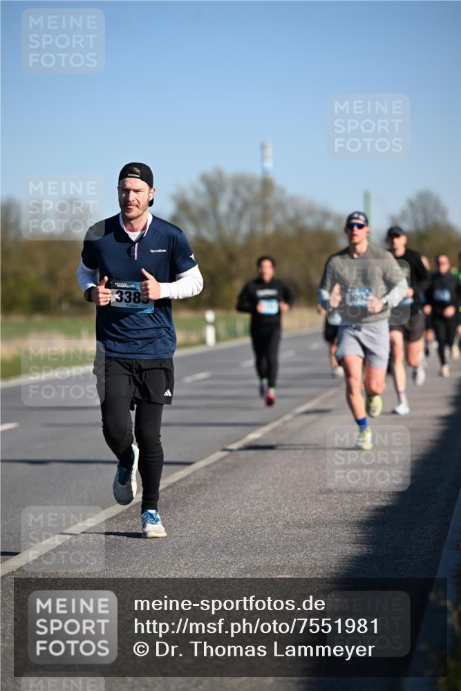 06.04.2025 - 44. Internationalen Wilhelmsburger Insellauf Dr. Thomas Lammeyer http://msf.ph/oto/7551981 06.04.2025 09:25:25 Laufen 3383, 1092 meine-sportfotos.de