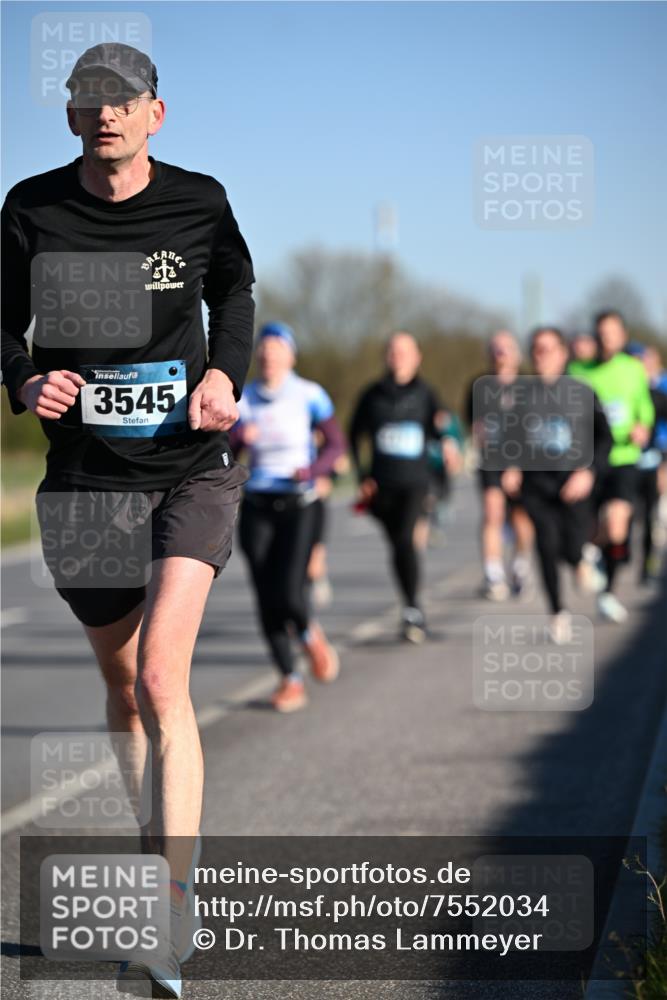 06.04.2025 - 44. Internationalen Wilhelmsburger Insellauf Dr. Thomas Lammeyer http://msf.ph/oto/7552034 06.04.2025 09:25:30 Laufen 3545 meine-sportfotos.de