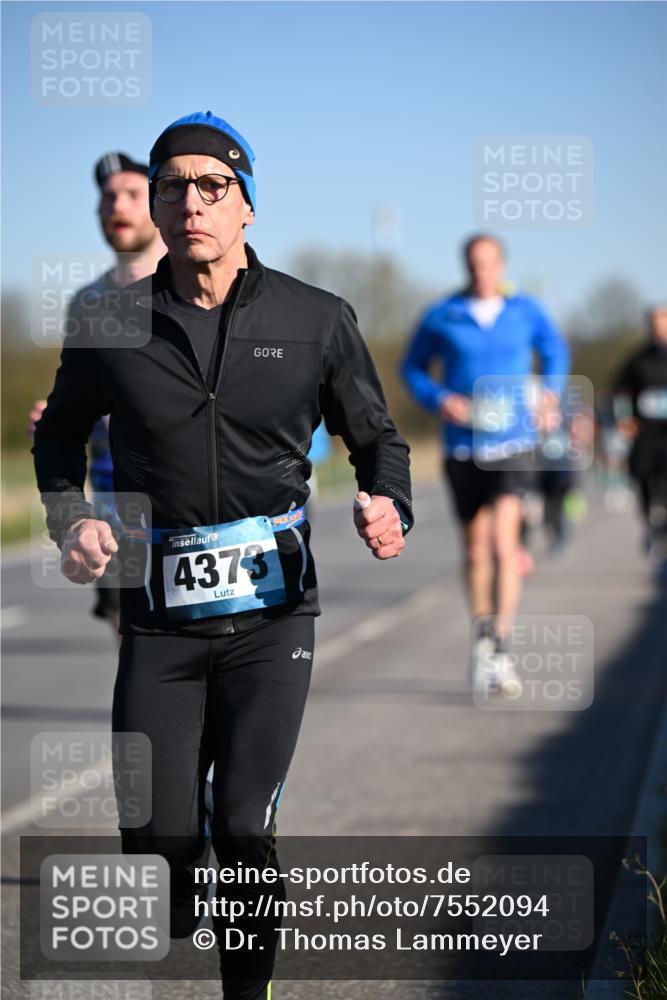 06.04.2025 - 44. Internationalen Wilhelmsburger Insellauf Dr. Thomas Lammeyer http://msf.ph/oto/7552094 06.04.2025 09:25:35 Laufen 4373 meine-sportfotos.de