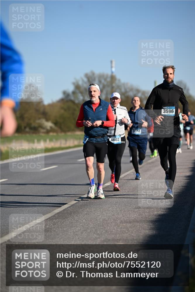 06.04.2025 - 44. Internationalen Wilhelmsburger Insellauf Dr. Thomas Lammeyer http://msf.ph/oto/7552120 06.04.2025 09:25:38 Laufen 4602, 3174, 3596 meine-sportfotos.de