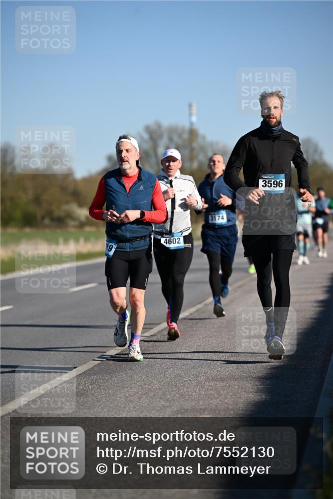 06.04.2025 - 44. Internationalen Wilhelmsburger Insellauf Dr. Thomas Lammeyer http://msf.ph/oto/7552130 06.04.2025 09:25:39 Laufen 4602, 3174, 3596 meine-sportfotos.de