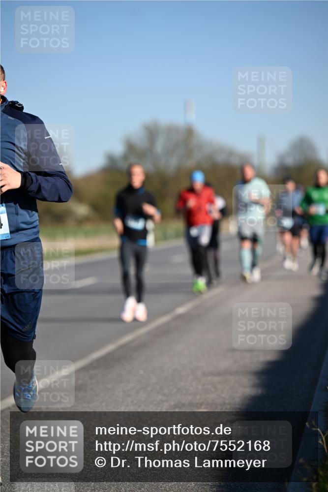 06.04.2025 - 44. Internationalen Wilhelmsburger Insellauf Dr. Thomas Lammeyer http://msf.ph/oto/7552168 06.04.2025 09:25:43 Laufen  meine-sportfotos.de