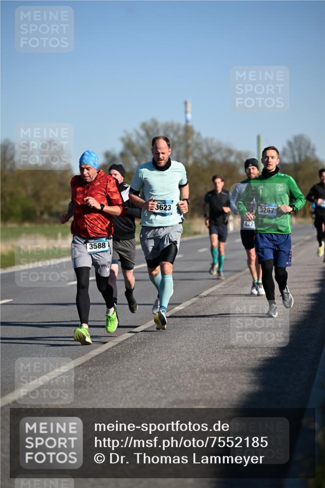 06.04.2025 - 44. Internationalen Wilhelmsburger Insellauf Dr. Thomas Lammeyer http://msf.ph/oto/7552185 06.04.2025 09:25:46 Laufen 3588, 3623, 427, 3267 meine-sportfotos.de