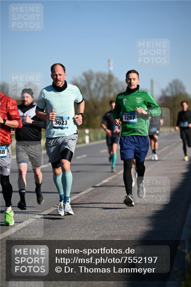 06.04.2025 - 44. Internationalen Wilhelmsburger Insellauf Dr. Thomas Lammeyer http://msf.ph/oto/7552197 06.04.2025 09:25:47 Laufen 38, 3623, 3267 meine-sportfotos.de