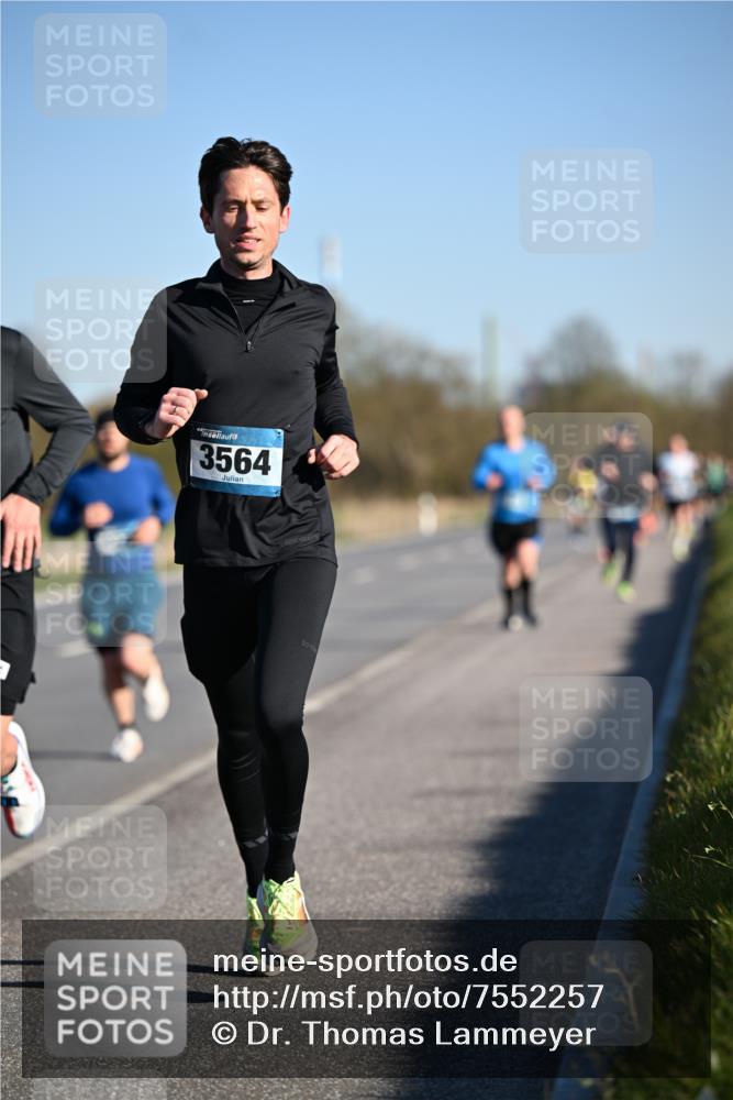 06.04.2025 - 44. Internationalen Wilhelmsburger Insellauf Dr. Thomas Lammeyer http://msf.ph/oto/7552257 06.04.2025 09:25:54 Laufen 3564 meine-sportfotos.de