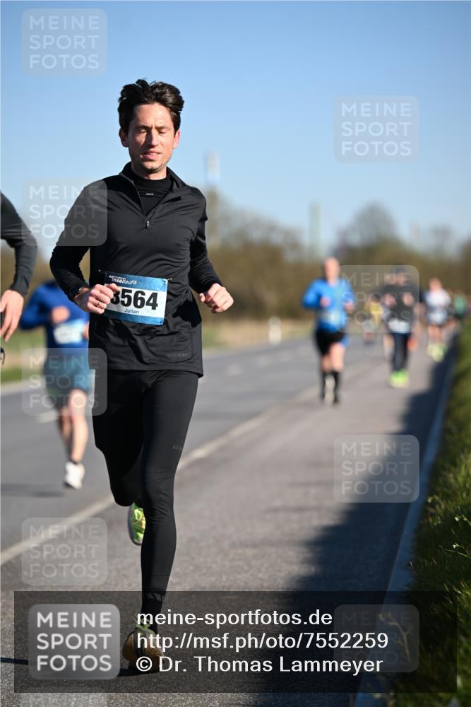 06.04.2025 - 44. Internationalen Wilhelmsburger Insellauf Dr. Thomas Lammeyer http://msf.ph/oto/7552259 06.04.2025 09:25:54 Laufen 3564 meine-sportfotos.de