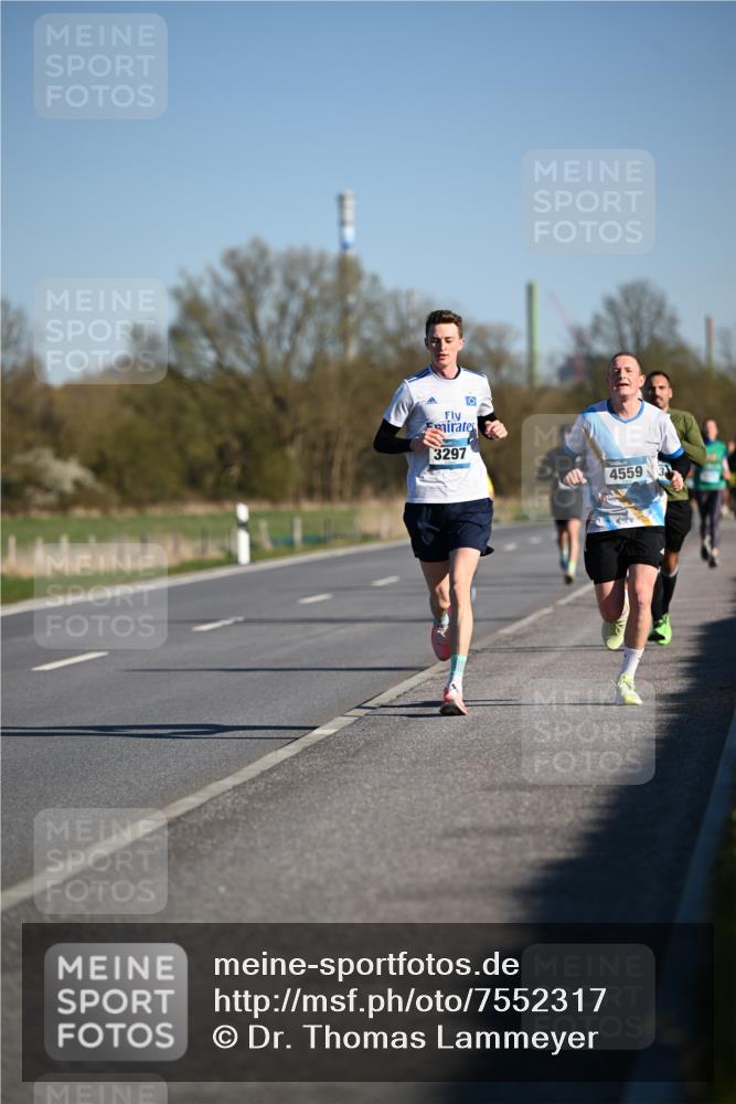 06.04.2025 - 44. Internationalen Wilhelmsburger Insellauf Dr. Thomas Lammeyer http://msf.ph/oto/7552317 06.04.2025 09:26:05 Laufen 3297, 4559 meine-sportfotos.de