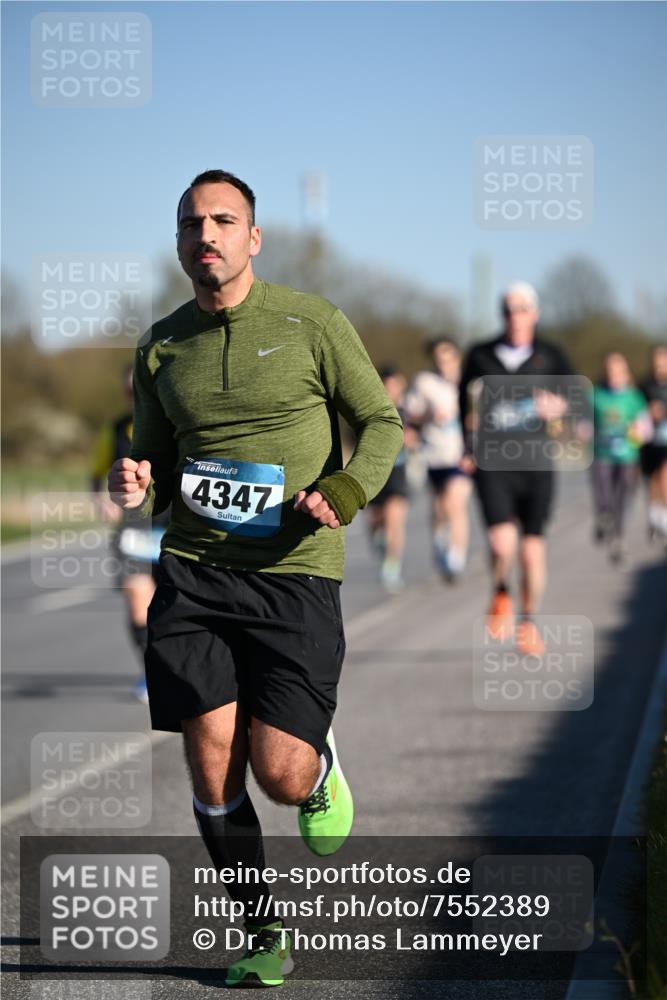 06.04.2025 - 44. Internationalen Wilhelmsburger Insellauf Dr. Thomas Lammeyer http://msf.ph/oto/7552389 06.04.2025 09:26:11 Laufen 4347 meine-sportfotos.de