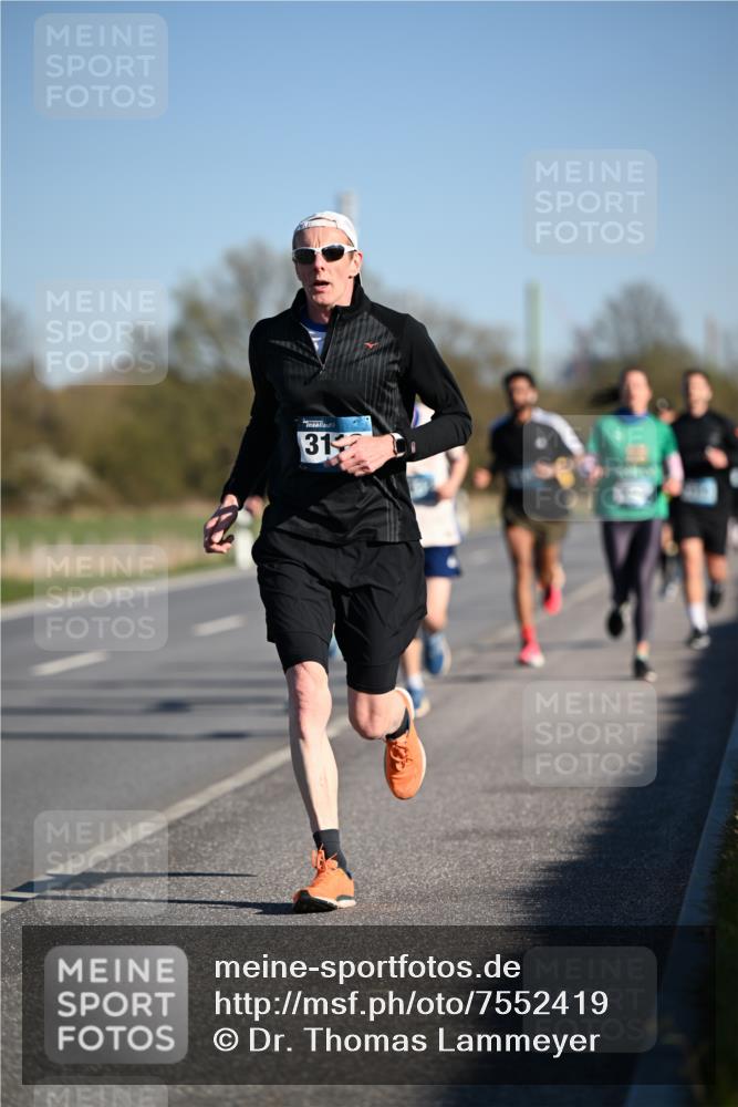 06.04.2025 - 44. Internationalen Wilhelmsburger Insellauf Dr. Thomas Lammeyer http://msf.ph/oto/7552419 06.04.2025 09:26:14 Laufen 31 meine-sportfotos.de