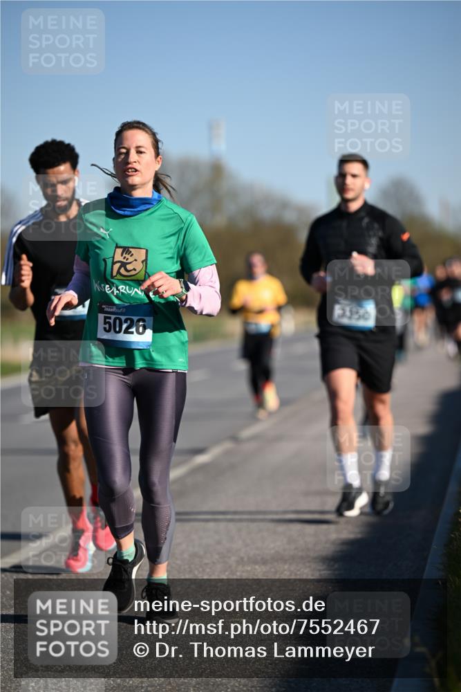 06.04.2025 - 44. Internationalen Wilhelmsburger Insellauf Dr. Thomas Lammeyer http://msf.ph/oto/7552467 06.04.2025 09:26:19 Laufen 5026, 3150 meine-sportfotos.de