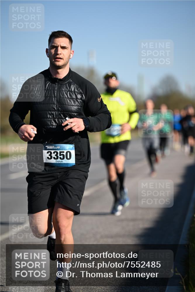 06.04.2025 - 44. Internationalen Wilhelmsburger Insellauf Dr. Thomas Lammeyer http://msf.ph/oto/7552485 06.04.2025 09:26:21 Laufen 3350 meine-sportfotos.de