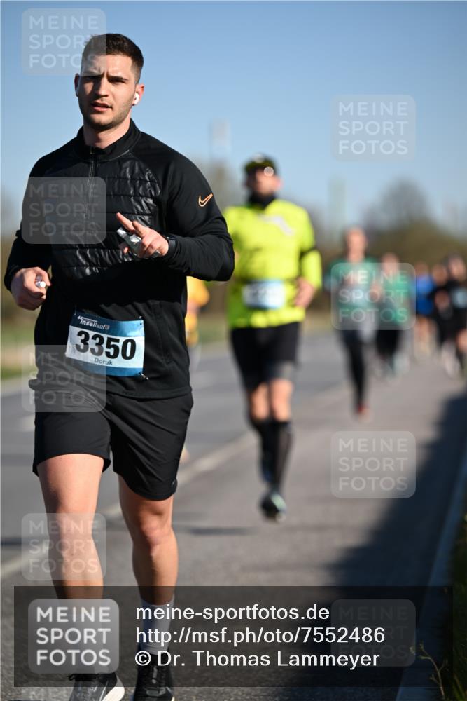 06.04.2025 - 44. Internationalen Wilhelmsburger Insellauf Dr. Thomas Lammeyer http://msf.ph/oto/7552486 06.04.2025 09:26:21 Laufen 3350 meine-sportfotos.de