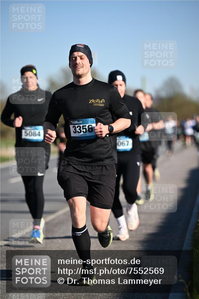 06.04.2025 - 44. Internationalen Wilhelmsburger Insellauf Dr. Thomas Lammeyer http://msf.ph/oto/7552569 06.04.2025 09:26:31 Laufen 5084, 3356, 067 meine-sportfotos.de