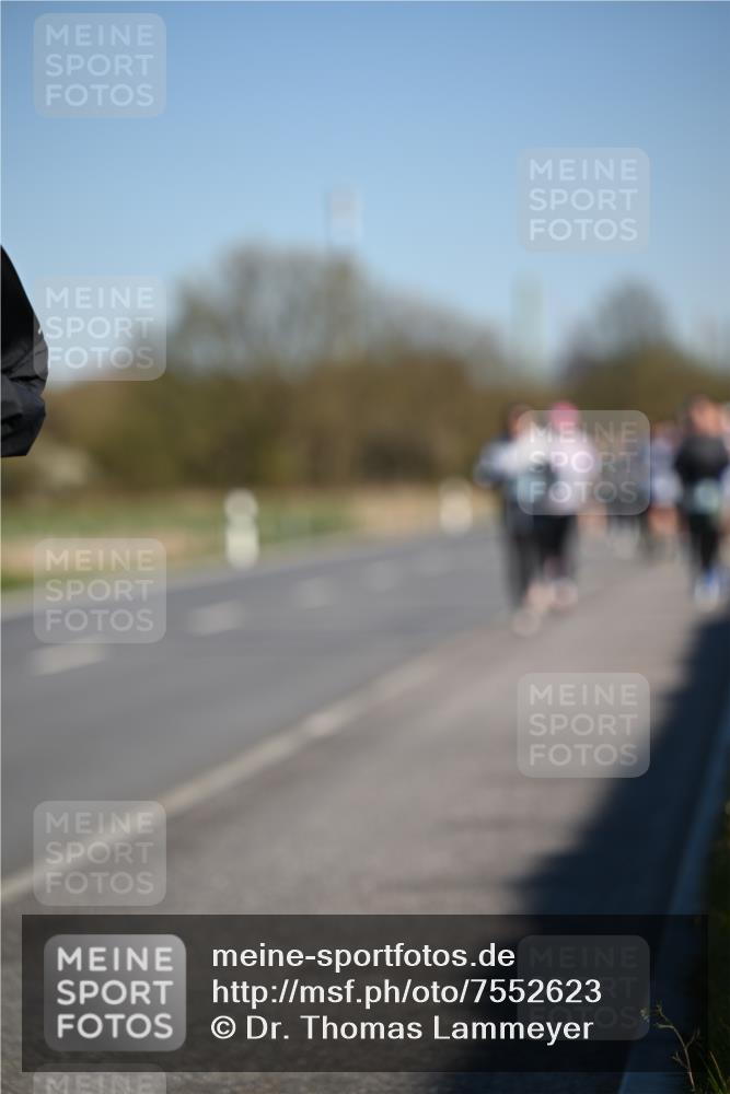 06.04.2025 - 44. Internationalen Wilhelmsburger Insellauf Dr. Thomas Lammeyer http://msf.ph/oto/7552623 06.04.2025 09:26:35 Laufen  meine-sportfotos.de