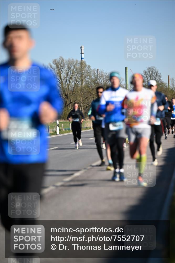 06.04.2025 - 44. Internationalen Wilhelmsburger Insellauf Dr. Thomas Lammeyer http://msf.ph/oto/7552707 06.04.2025 09:26:46 Laufen  meine-sportfotos.de