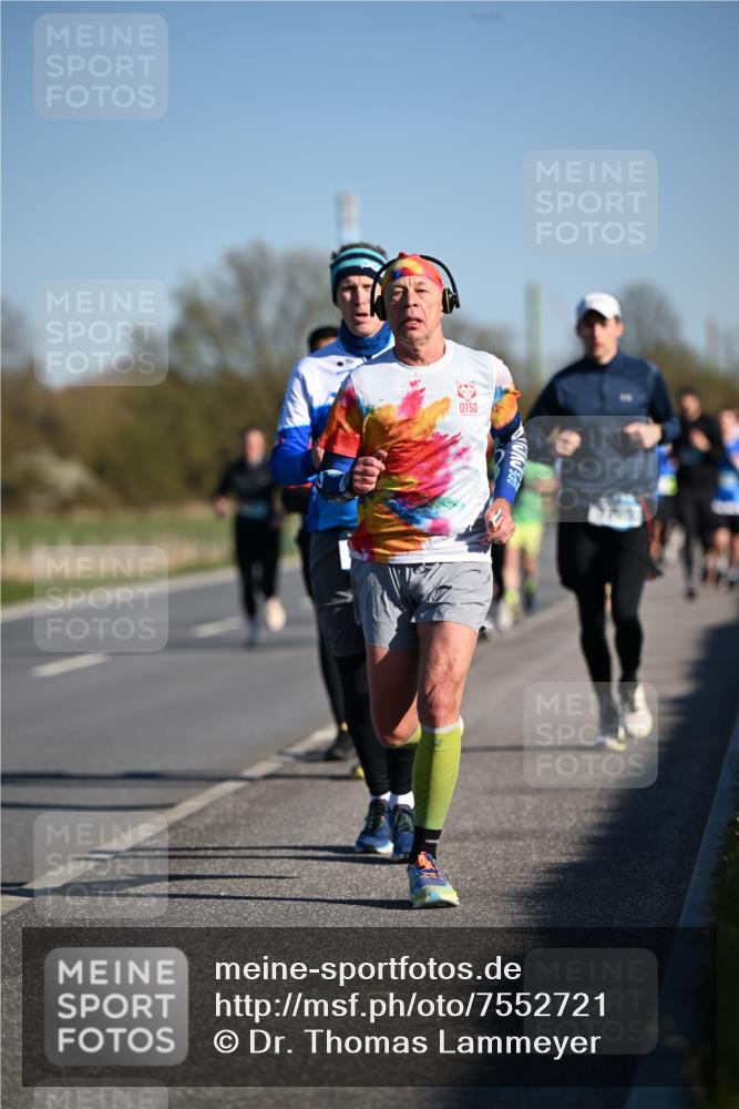 06.04.2025 - 44. Internationalen Wilhelmsburger Insellauf Dr. Thomas Lammeyer http://msf.ph/oto/7552721 06.04.2025 09:26:48 Laufen  meine-sportfotos.de