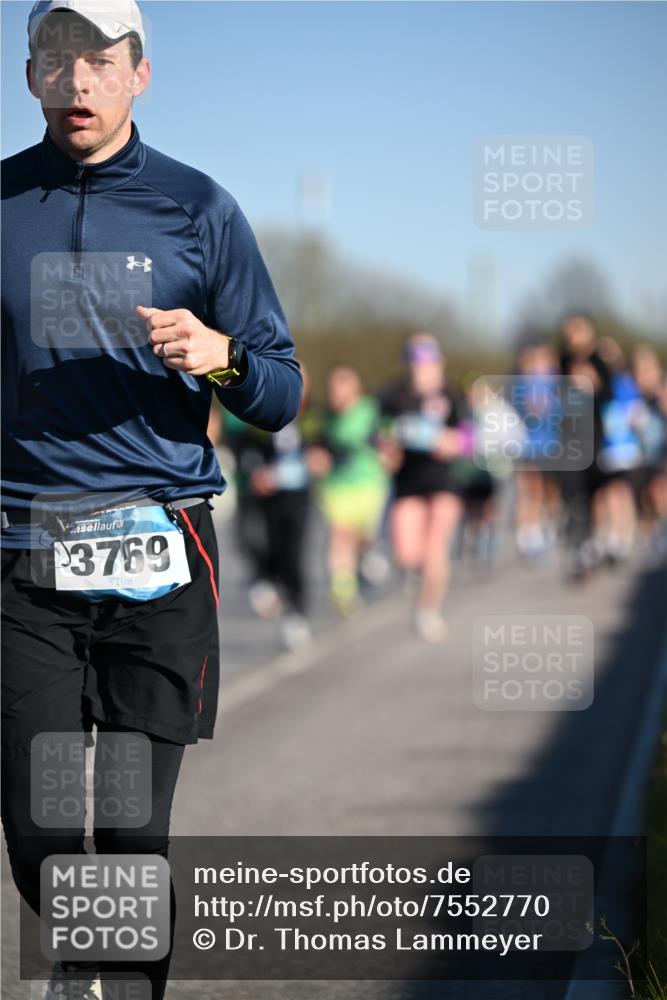 06.04.2025 - 44. Internationalen Wilhelmsburger Insellauf Dr. Thomas Lammeyer http://msf.ph/oto/7552770 06.04.2025 09:26:51 Laufen 3769 meine-sportfotos.de